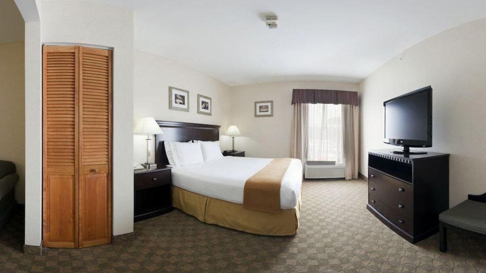 Holiday Inn Express & Suites Carneys Point - Pennsville By Ihg Eksteriør billede