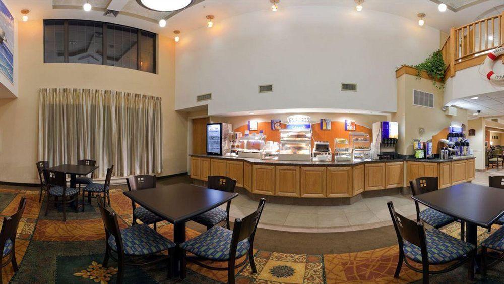 Holiday Inn Express & Suites Carneys Point - Pennsville By Ihg Eksteriør billede