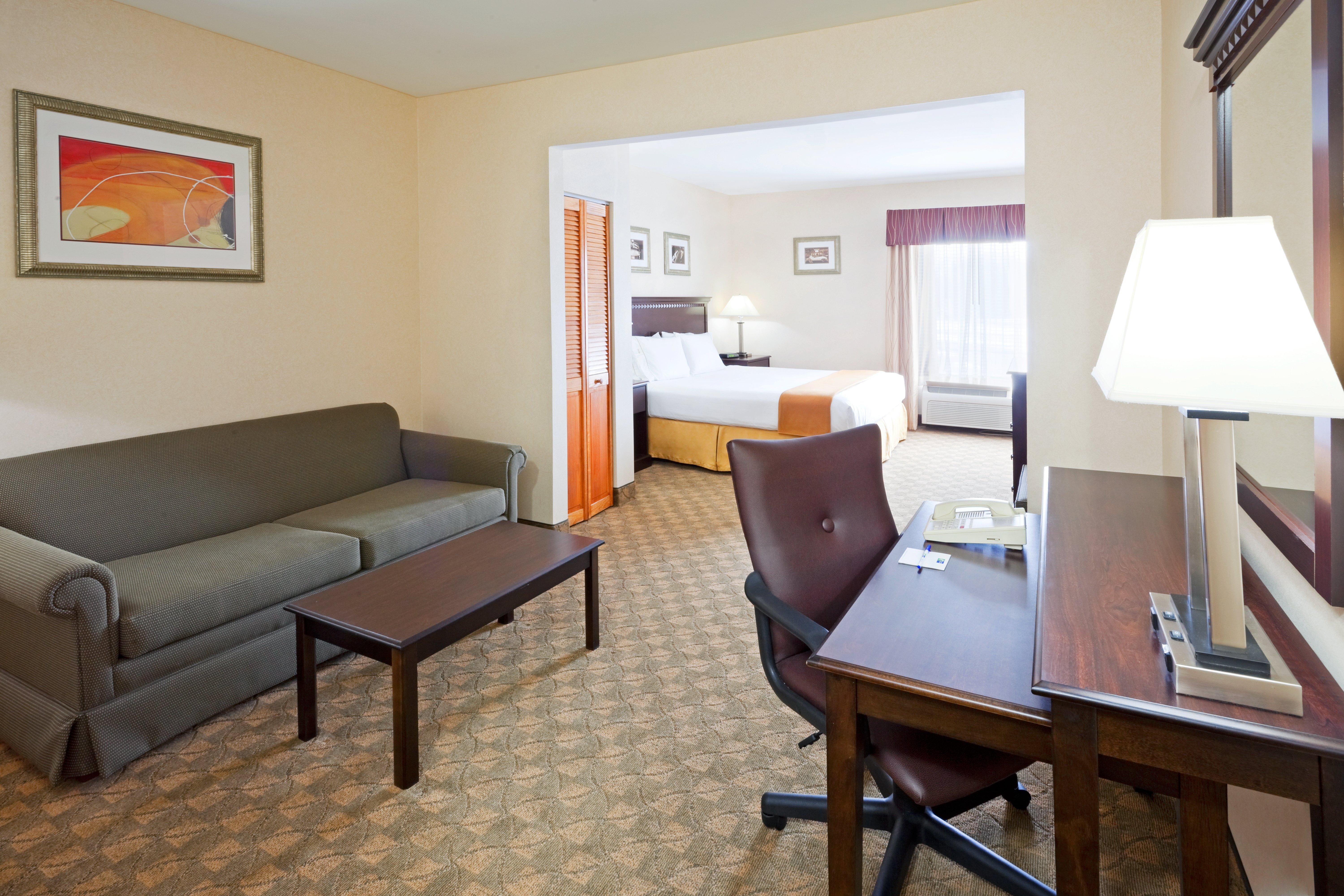 Holiday Inn Express & Suites Carneys Point - Pennsville By Ihg Eksteriør billede