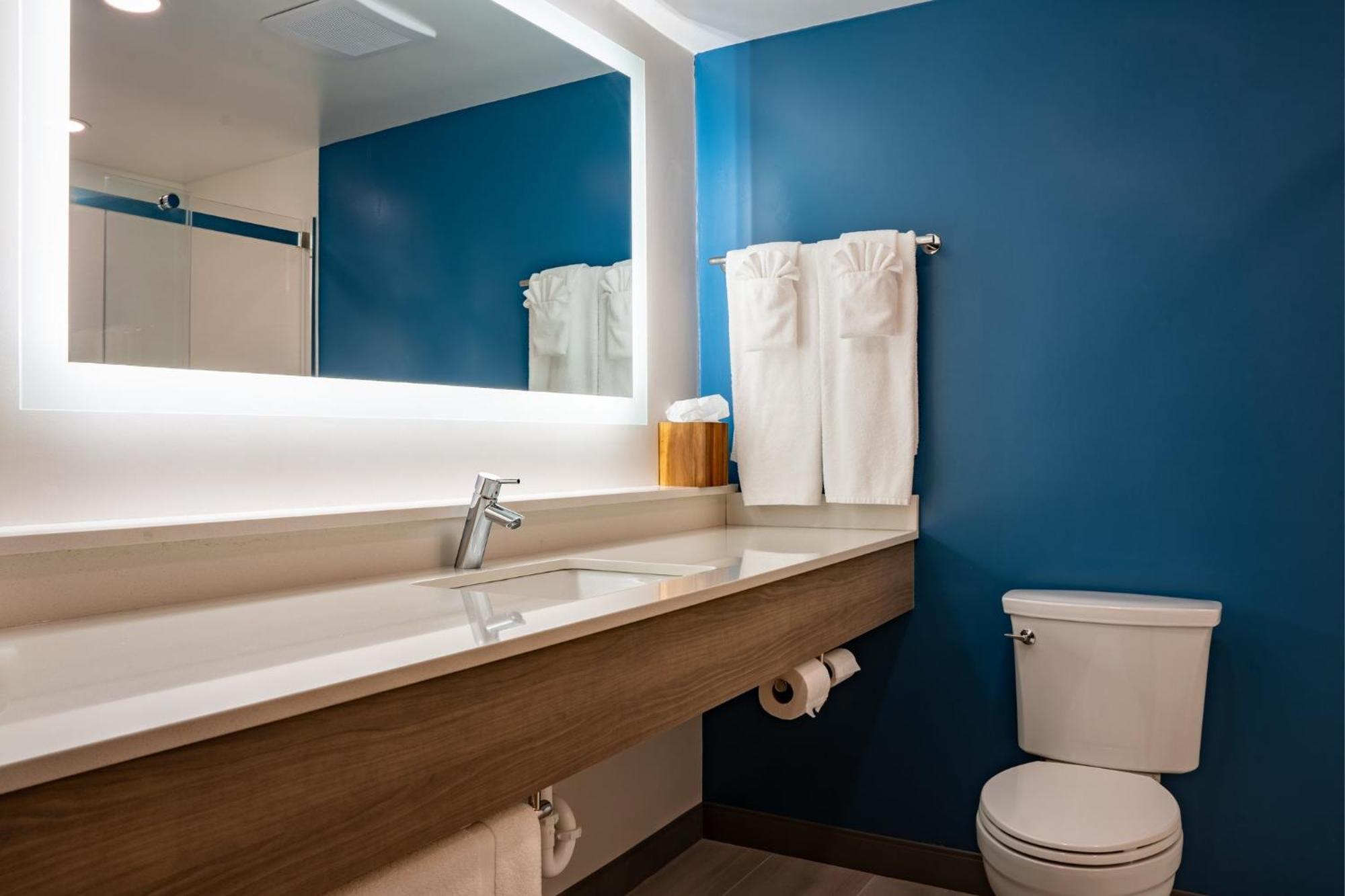 Holiday Inn Express & Suites Carneys Point - Pennsville By Ihg Eksteriør billede