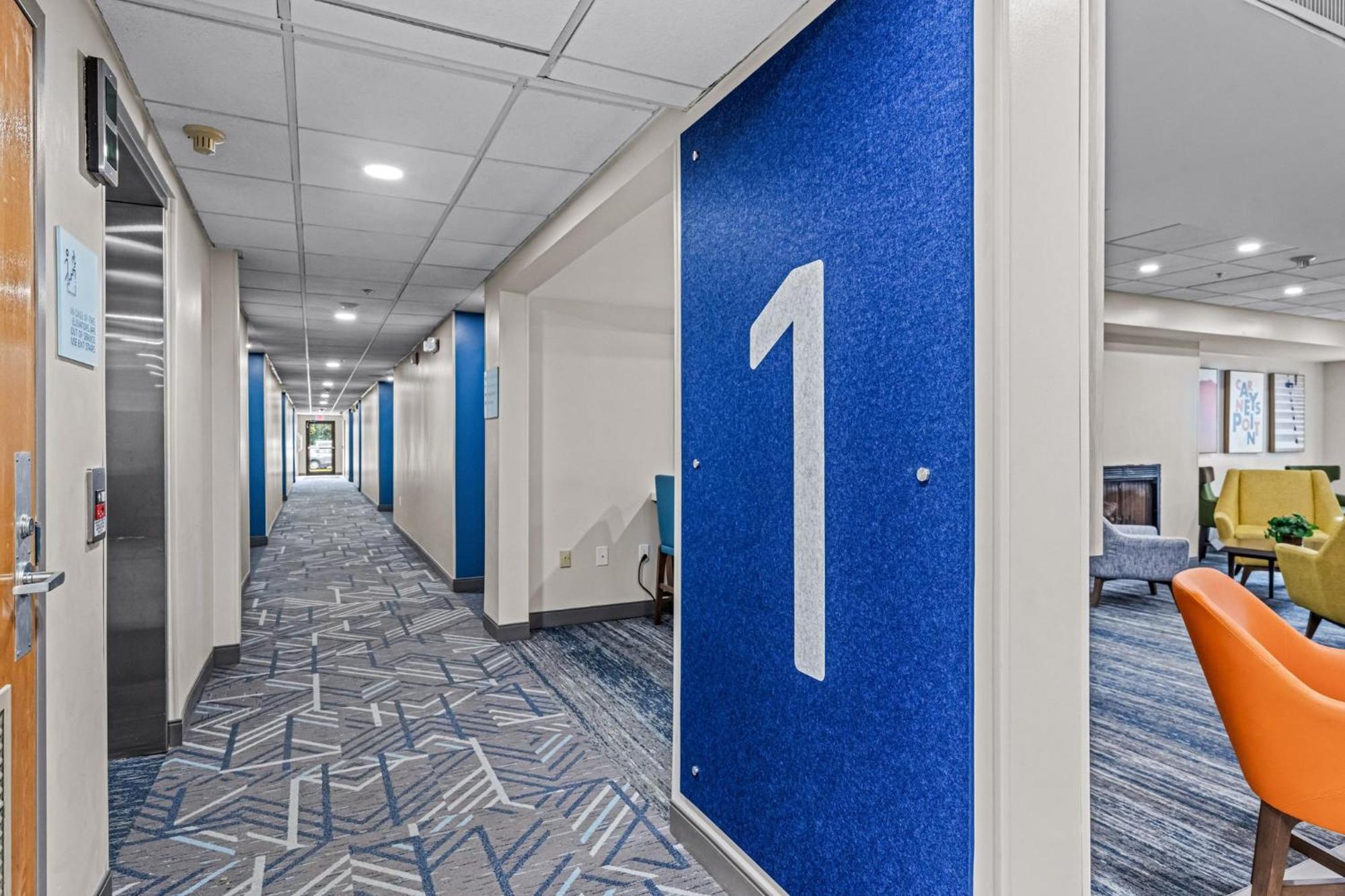 Holiday Inn Express & Suites Carneys Point - Pennsville By Ihg Eksteriør billede