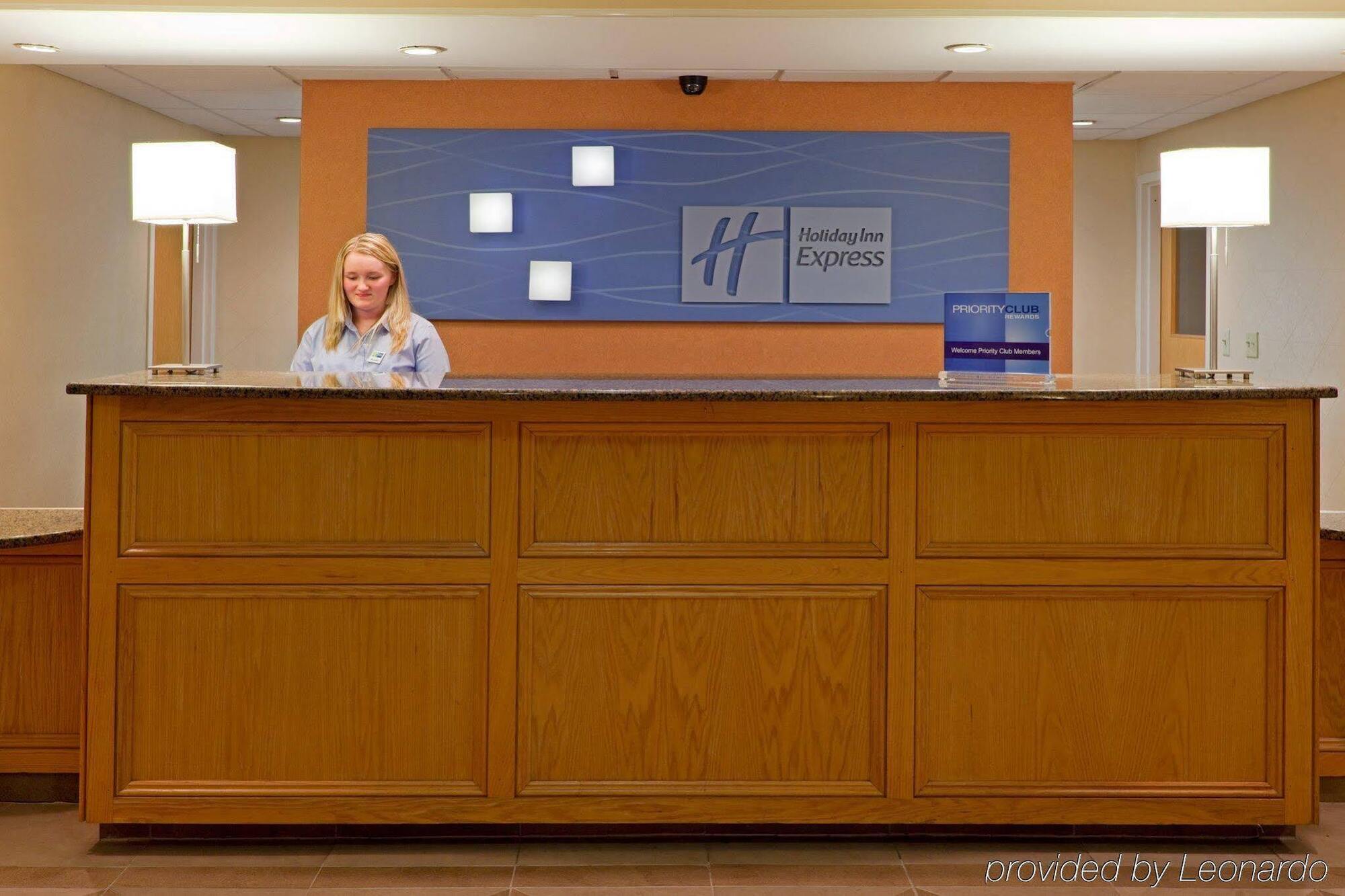 Holiday Inn Express & Suites Carneys Point - Pennsville By Ihg Eksteriør billede